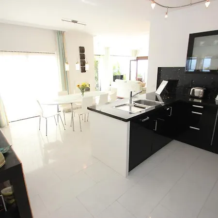 Casa Sevilla Sanjuan, Playa San Juan * 기아데이소라